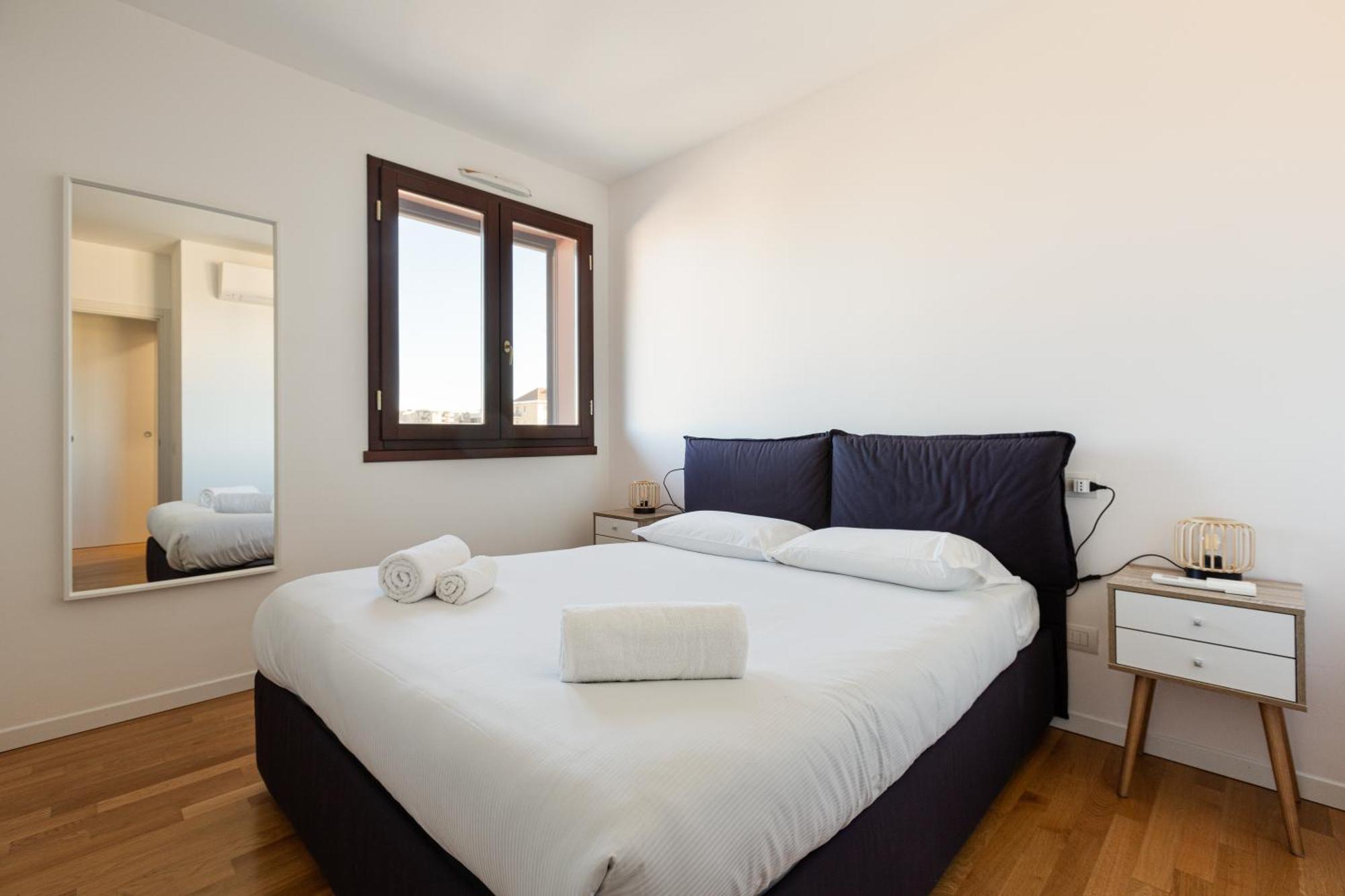 Sweet Milano Apartment - With Balcony Exterior photo